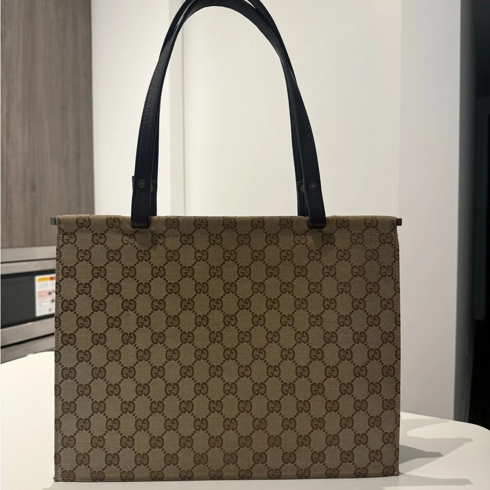 Authentic Gucci Bag - perfect for work - Picture 1 of 8